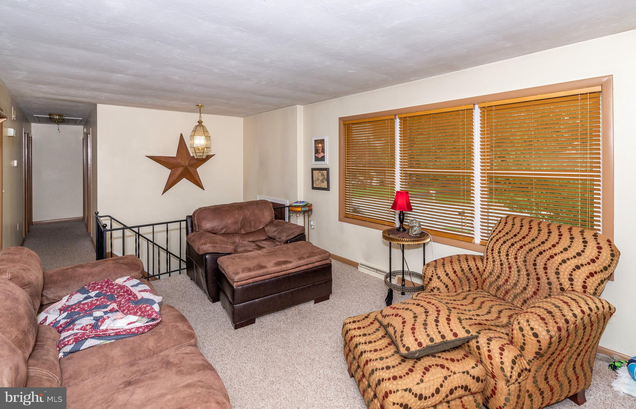 3640 Village Road Dover, PA 17315 - Photo 4 of 27 Living Room