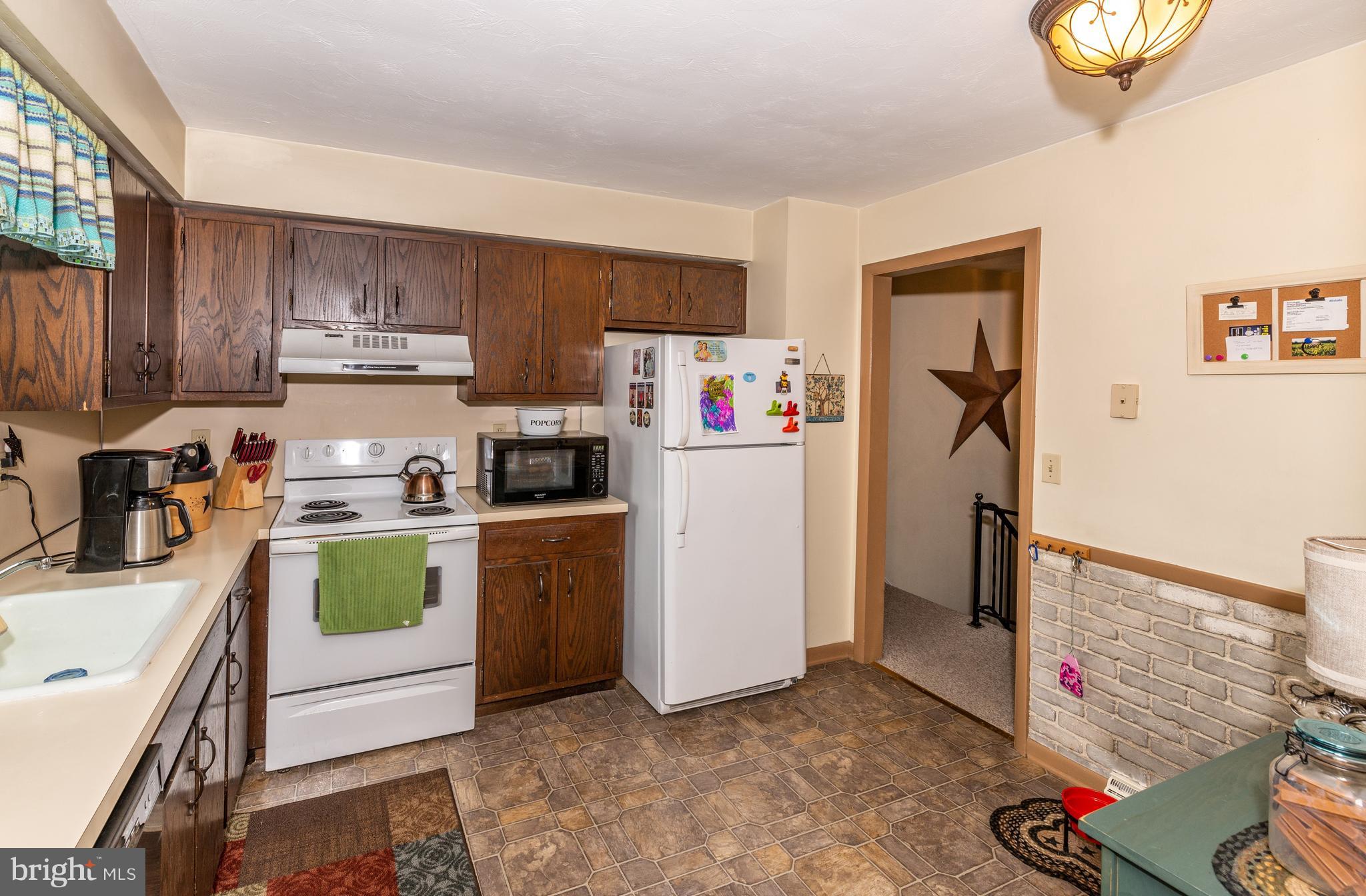 3640 Village Road Dover, PA 17315 - Photo 9 of 27 Gallery Image 9