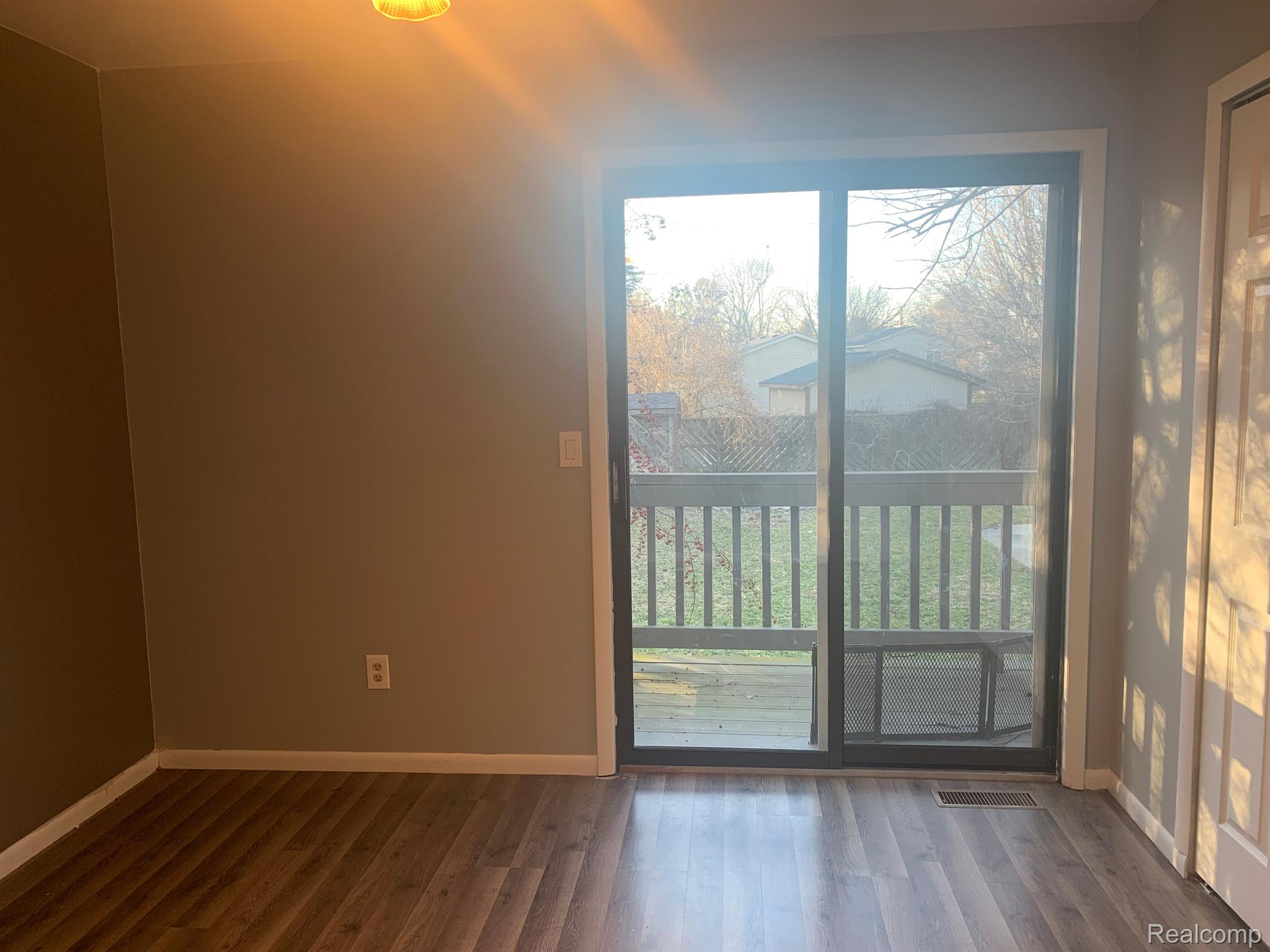 719 Riverside Drive Linden, MI 48451 - Photo 20 of 31 Gallery Image 20