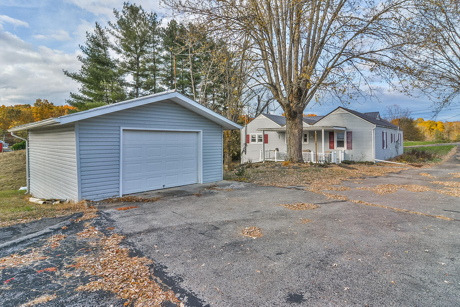 1159 Jones Quarry Road Greeneville, TN 37745 - Photo 6 of 30 TRB_9961