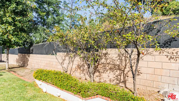 $1,398,950 | 425 Fern Dell Place, Glendora, CA 91741