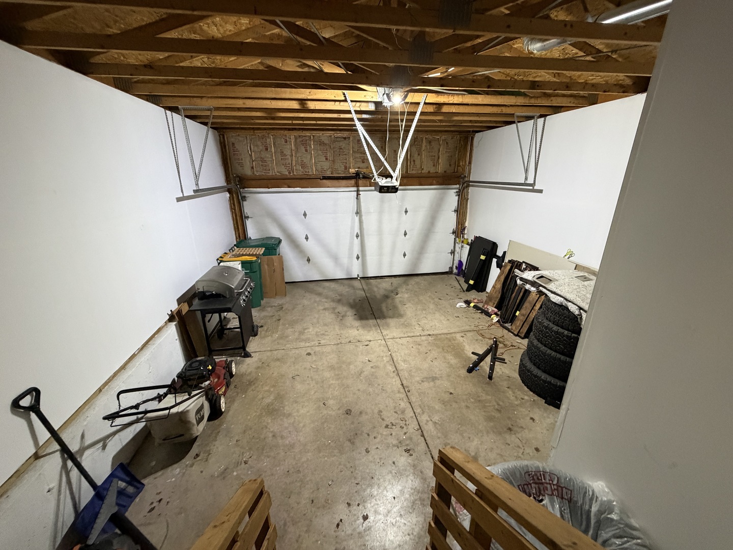 1369 West Taylor Road Romeoville, IL 60446 - Photo 10 of 11 Gallery Image 10