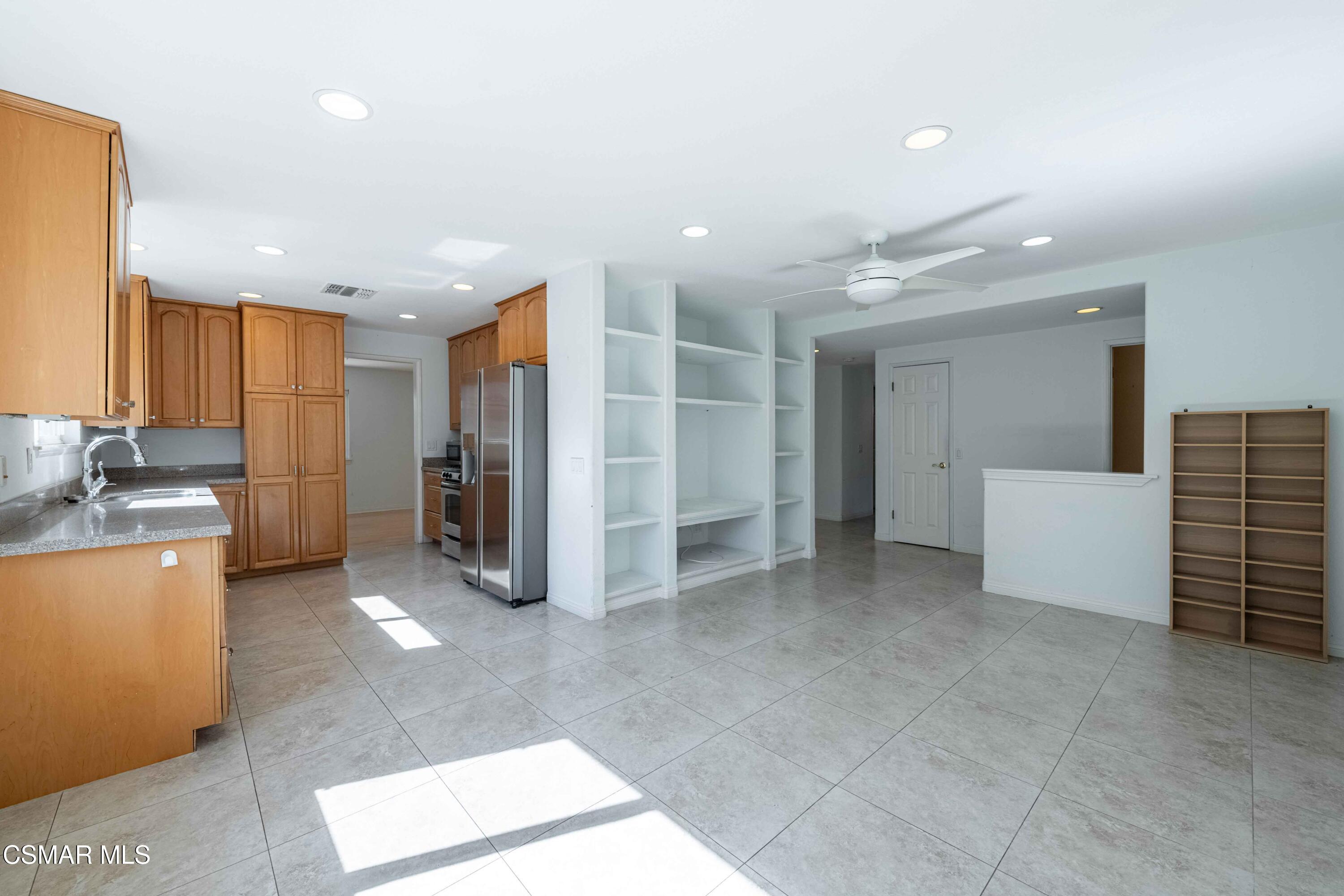 167 Kanan Road Oak Park, CA 91377 - Photo 12 of 33 167NKananRd 13