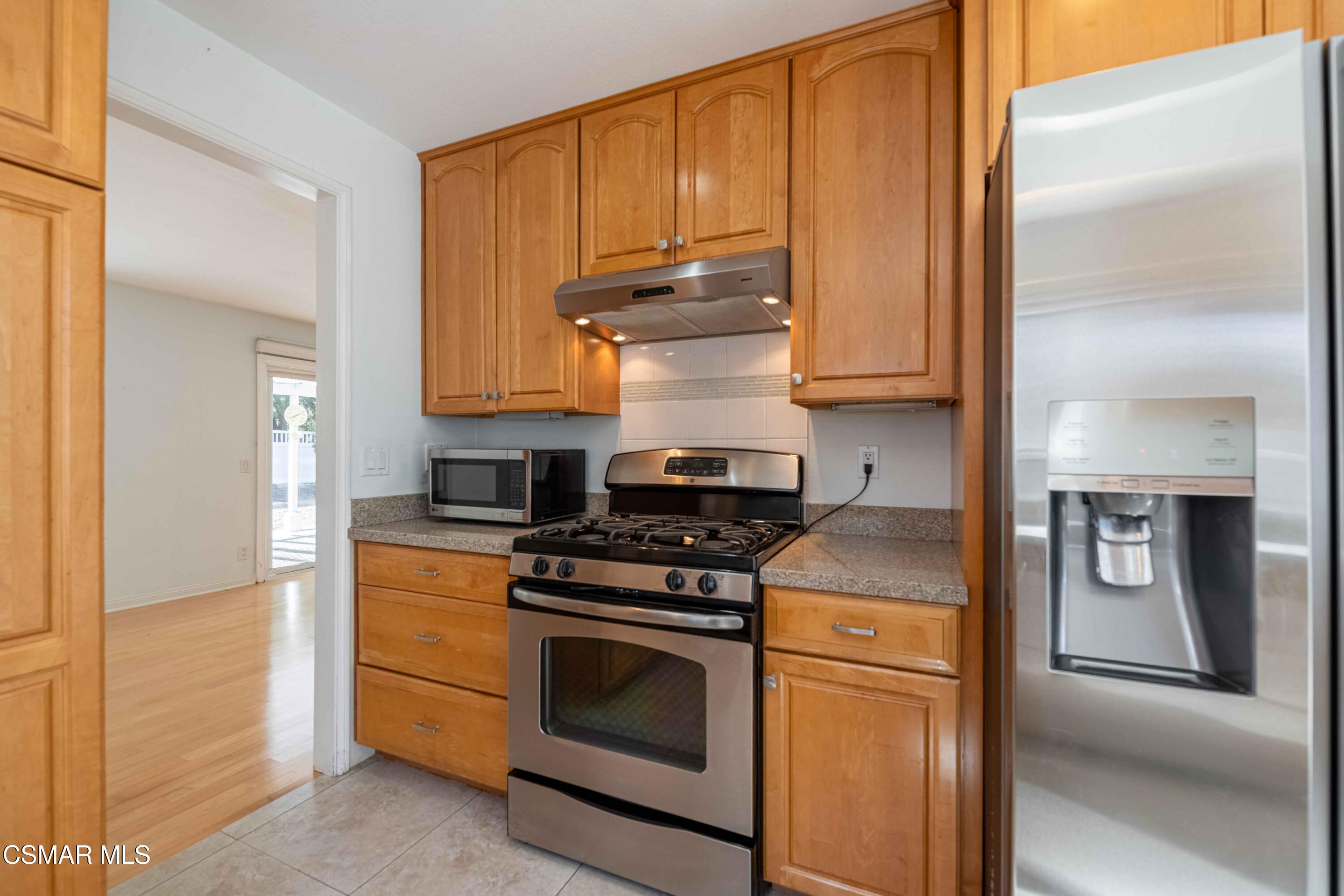 167 Kanan Road Oak Park, CA 91377 - Photo 14 of 33 167NKananRd 15