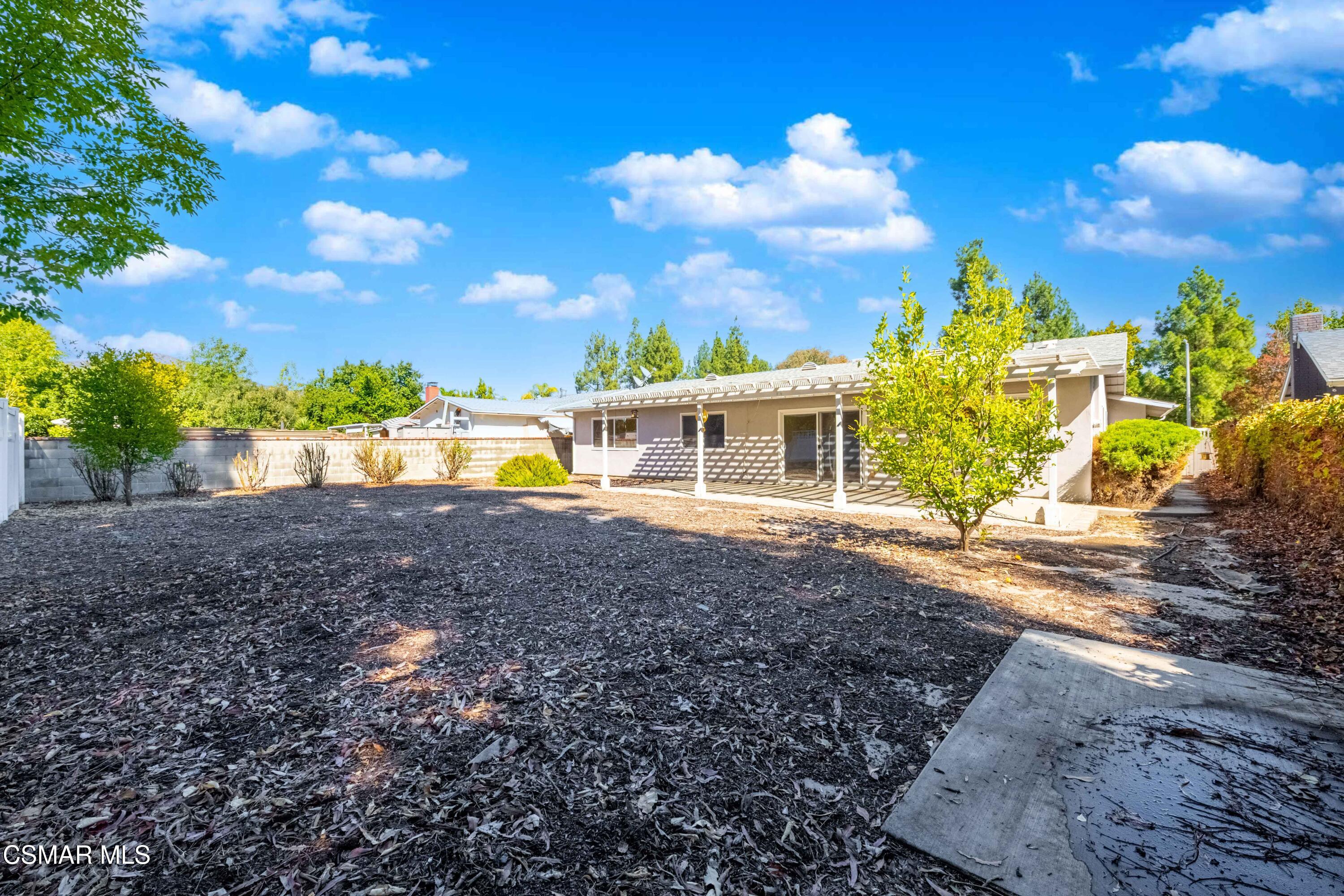 167 Kanan Road Oak Park, CA 91377 - Photo 29 of 33 167NKananRd 30