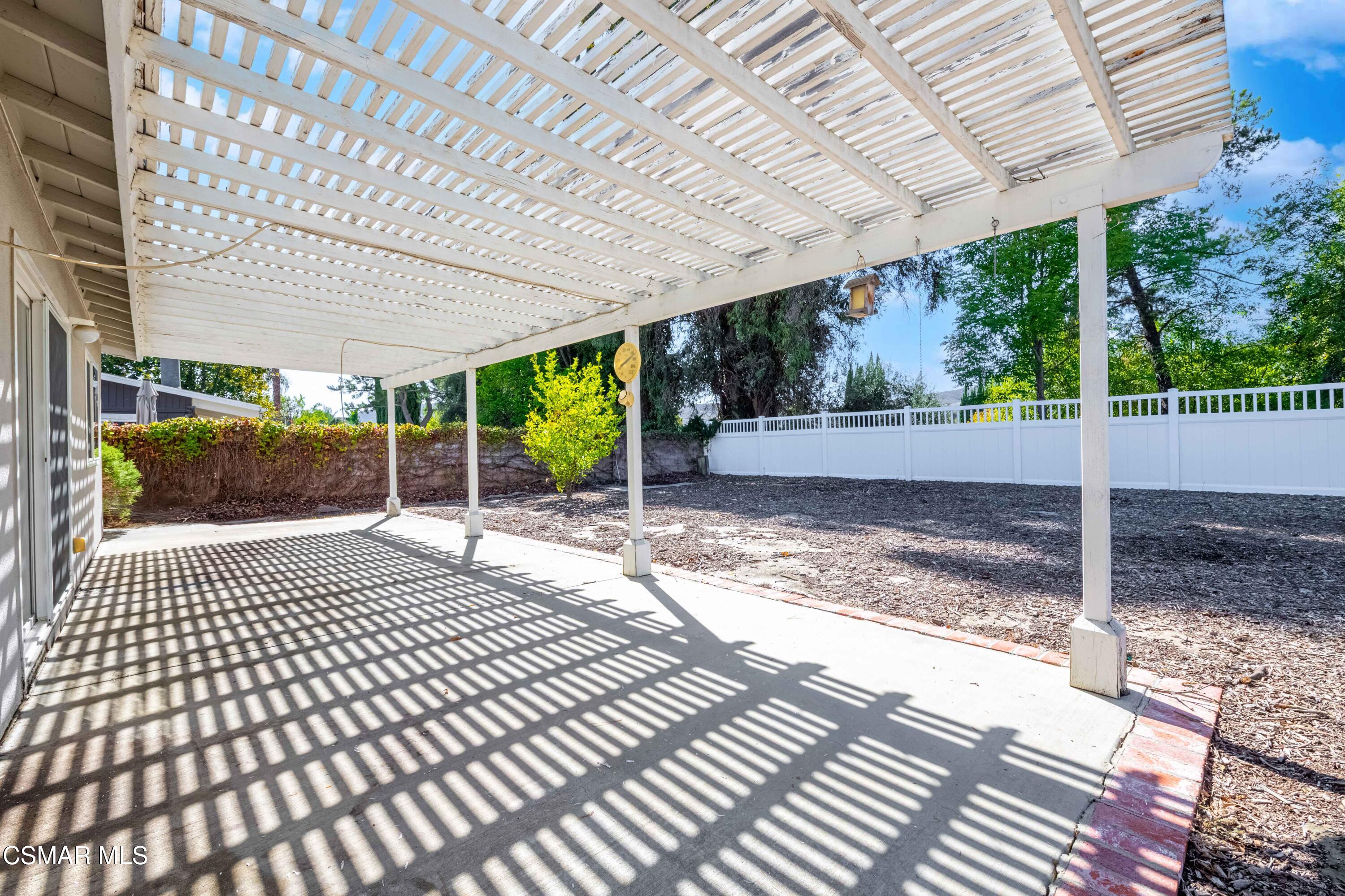 167 Kanan Road Oak Park, CA 91377 - Photo 31 of 33 167NKananRd 33