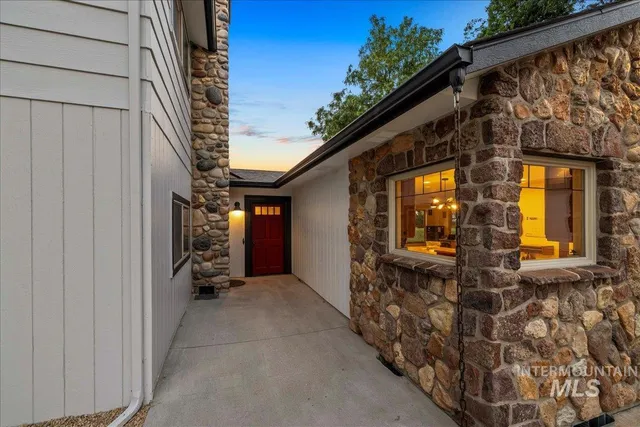 $1,575,000 | 6712 Stage Coach Road, Nampa, ID 83686