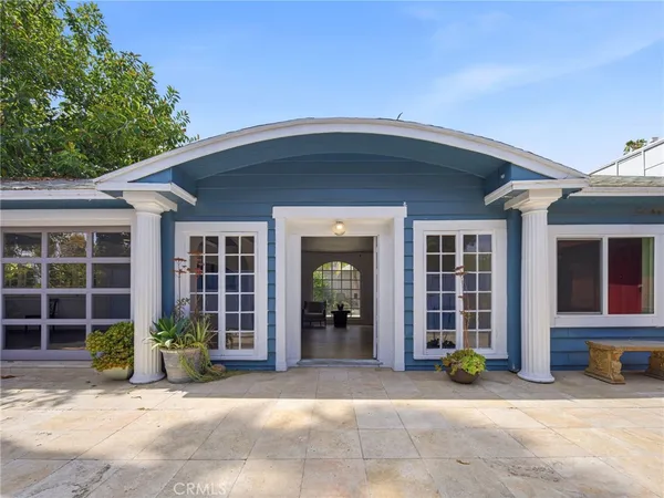 $1,799,000 | 837 Venice Boulevard, Venice, CA 90291