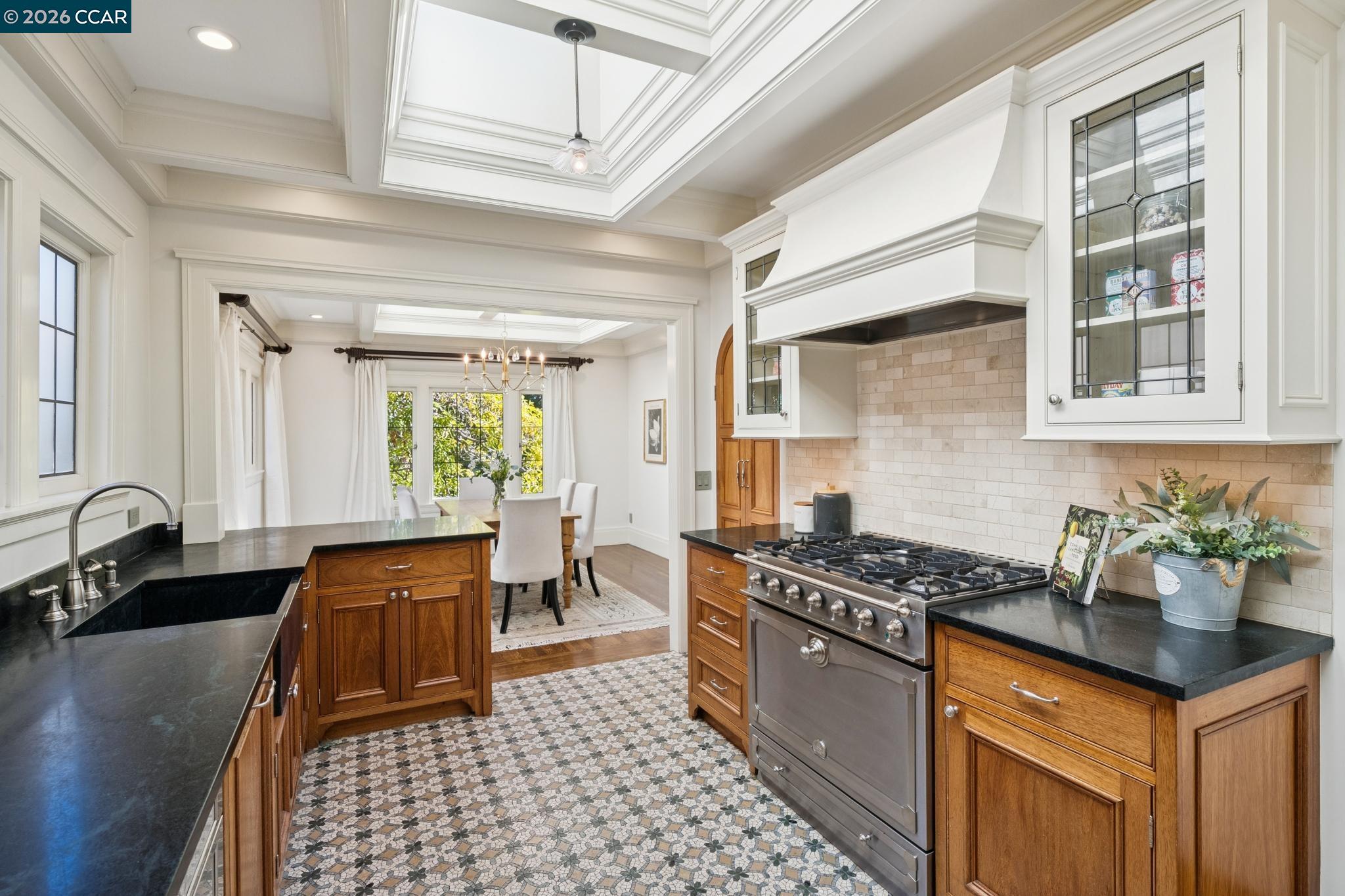 2388 Vine Street Berkeley, CA 94708 - Photo 25 of 62