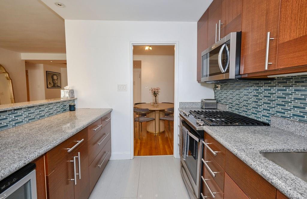 9201 Shore Road, Unit A507 Brooklyn, NY 11209 - Photo 16 of 21 Gallery Image 16