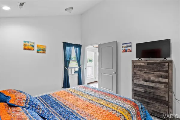 $525,000 | 1457 Riverway Drive, Doniphan, MO 63935