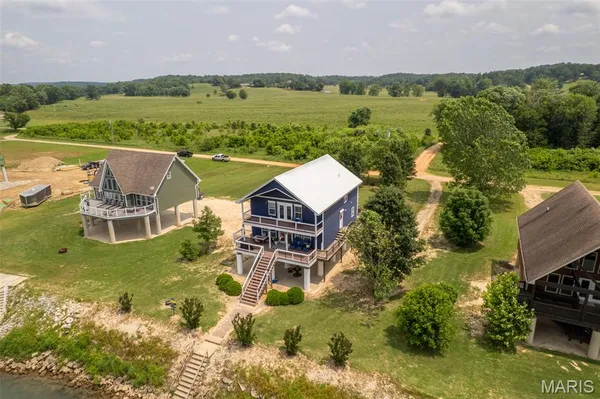 $525,000 | 1457 Riverway Drive, Doniphan, MO 63935