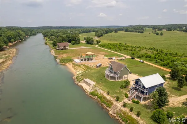 $525,000 | 1457 Riverway Drive, Doniphan, MO 63935