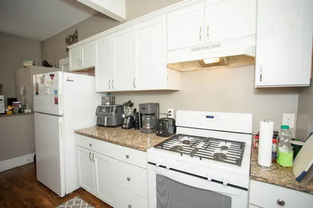 $375,000 | 3359 France Avenue North, Robbinsdale, MN 55422