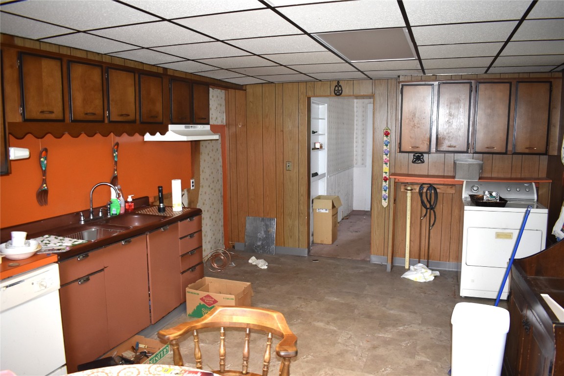 12 Elizabeth Street Great Bend, PA 18821 - Photo 3 of 40