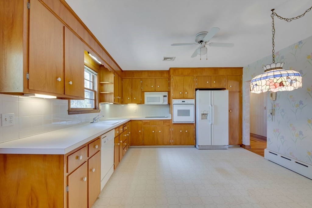 5 Long Meadow Road Arlington, MA 02474 - Photo 13 of 37