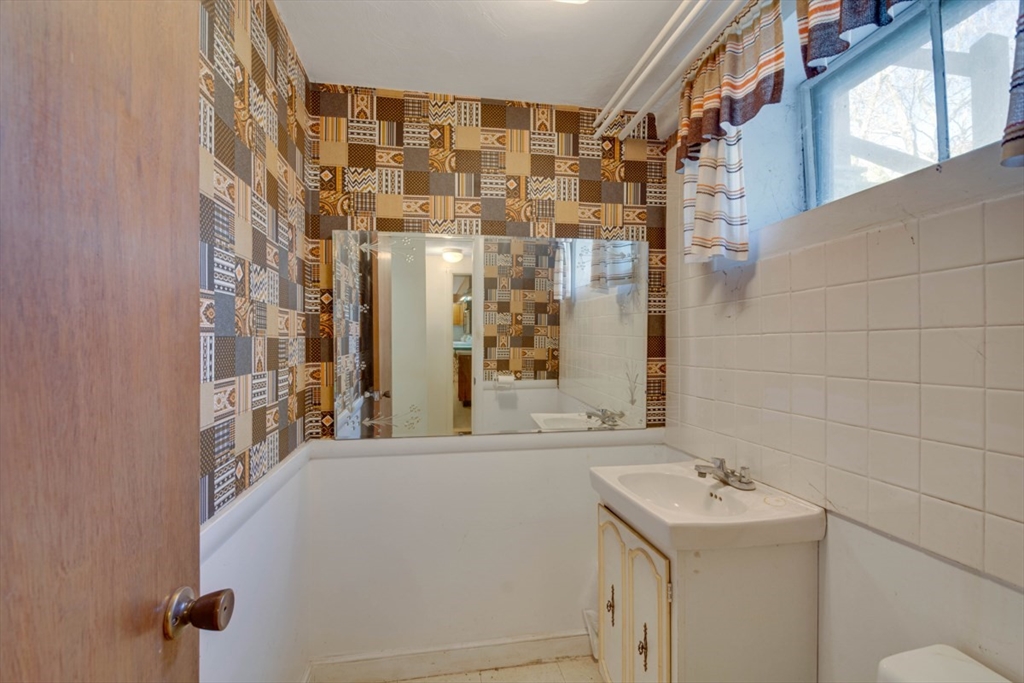 5 Long Meadow Road Arlington, MA 02474 - Photo 29 of 37