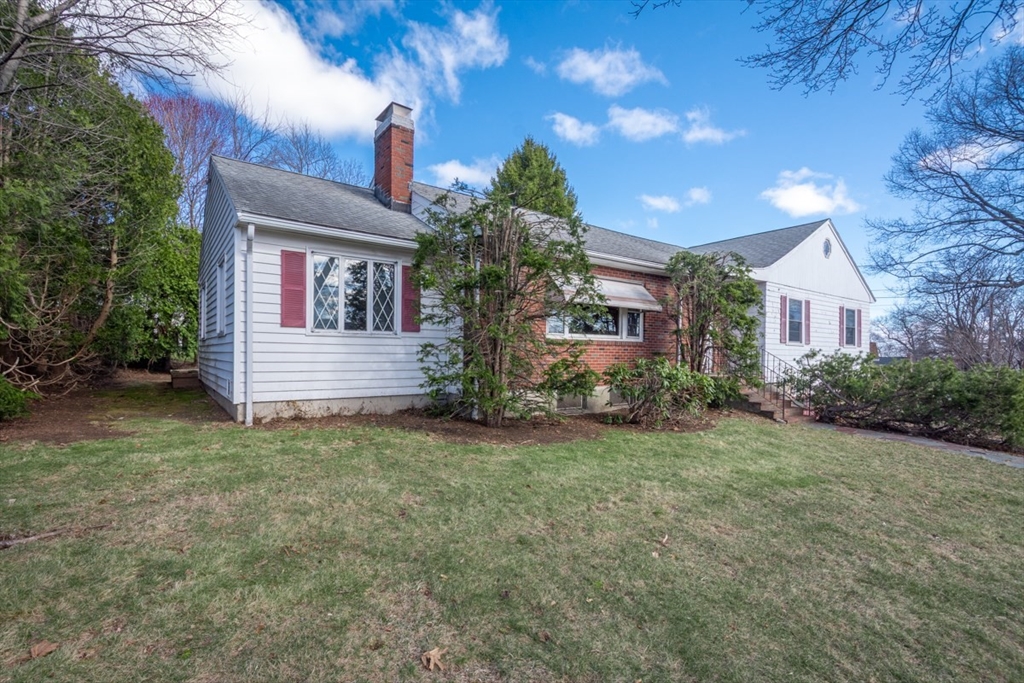 5 Long Meadow Road Arlington, MA 02474 - Photo 3 of 37