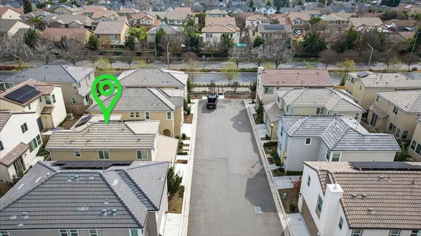 $470,000 | 2015 North Walling Lane, Clovis, CA 93619