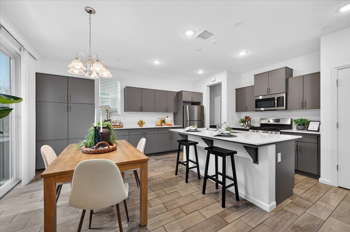2015 North Walling Lane Clovis, CA 93619 - Photo 9 of 48