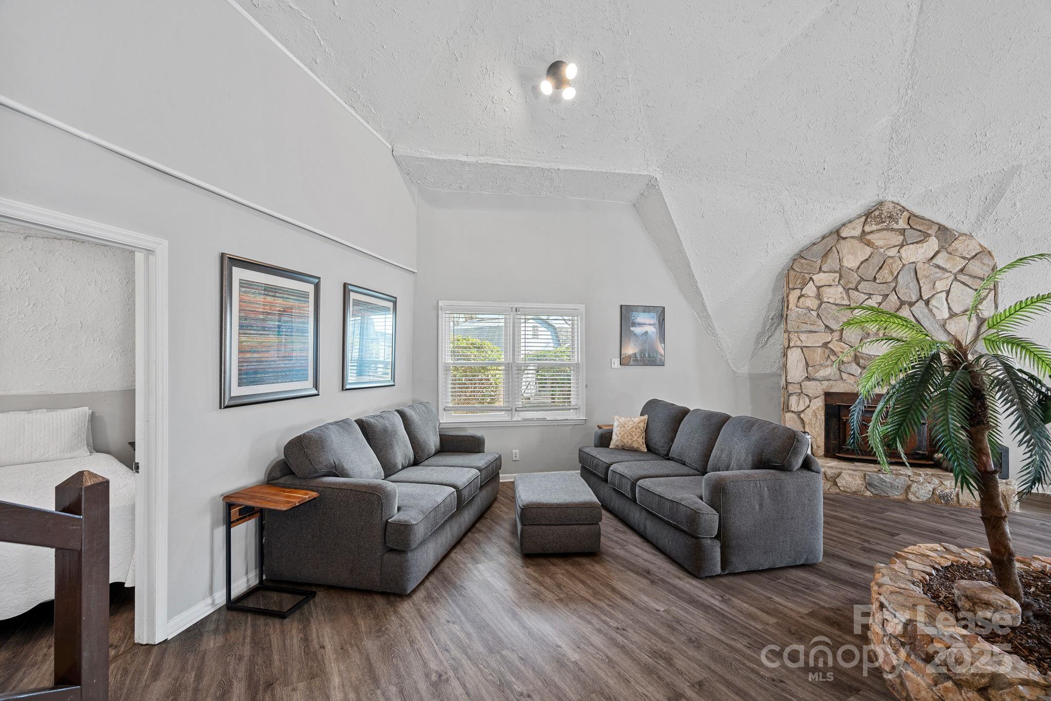 7977 Lucky Creek Lane Denver, NC 28037 - Photo 9 of 37