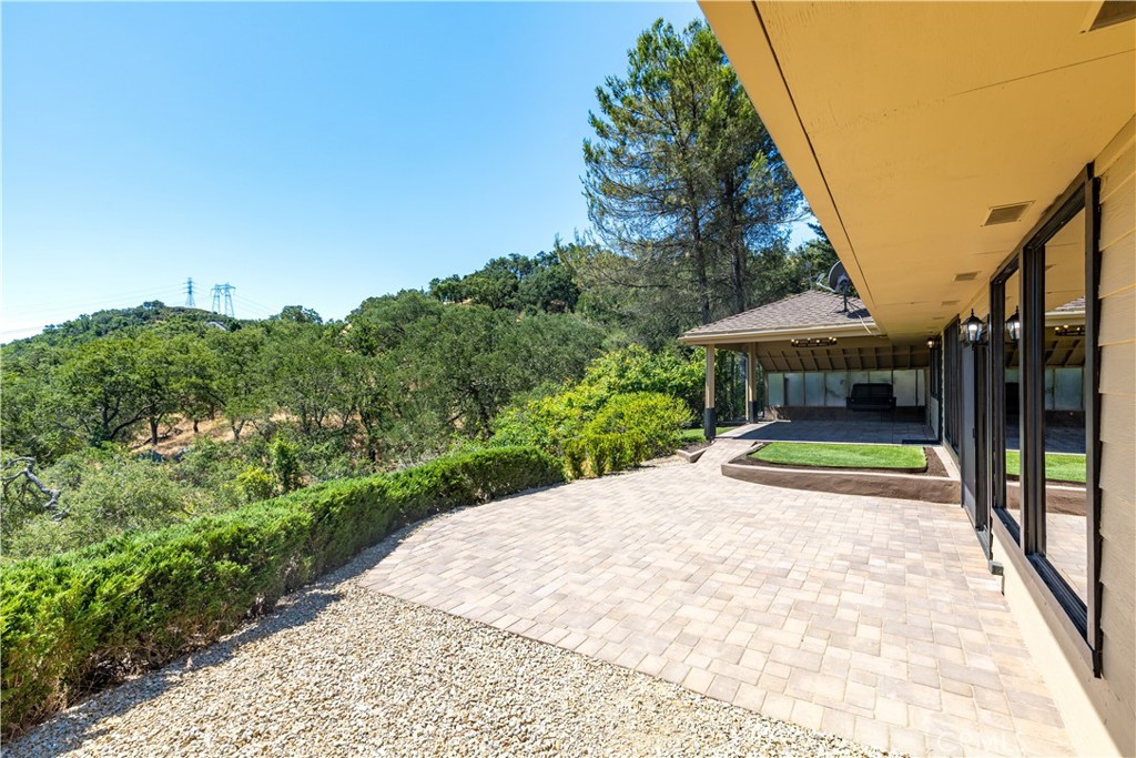 14220 El Monte Road Atascadero, CA 93422 - Photo 7 of 61