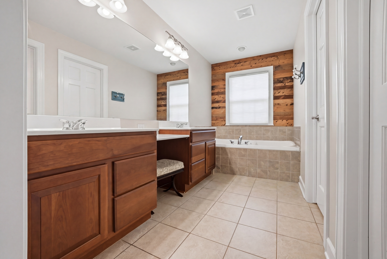2337 Dustin Drive Sycamore, IL 60178 - Photo 18 of 42