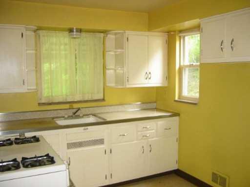 1307 McCully Road Castle Shannon, PA 15234 - Photo 5 of 8 Other.
