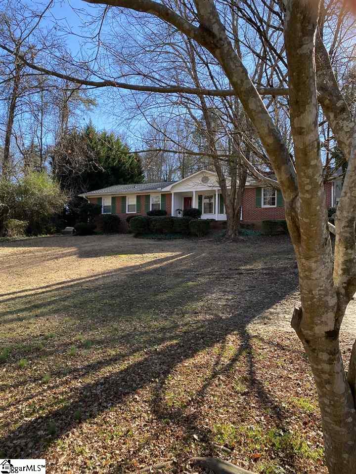125 Cherokee Road Easley, SC 29642 - Photo 1 of 32 Gallery Image 1