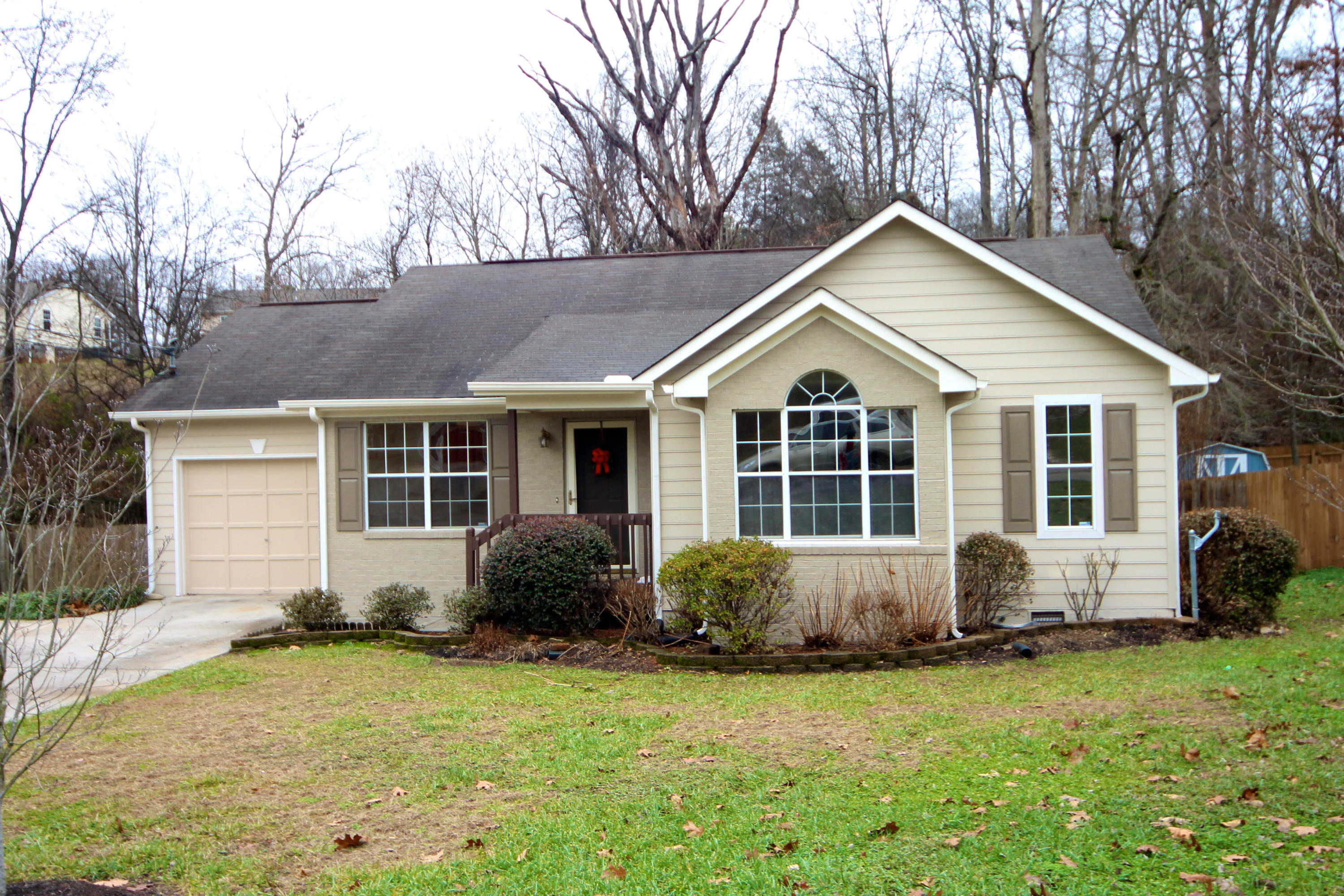 3924 Abercorn Road Knoxville, TN 37921 - Photo 1 of 20 IMG_4908