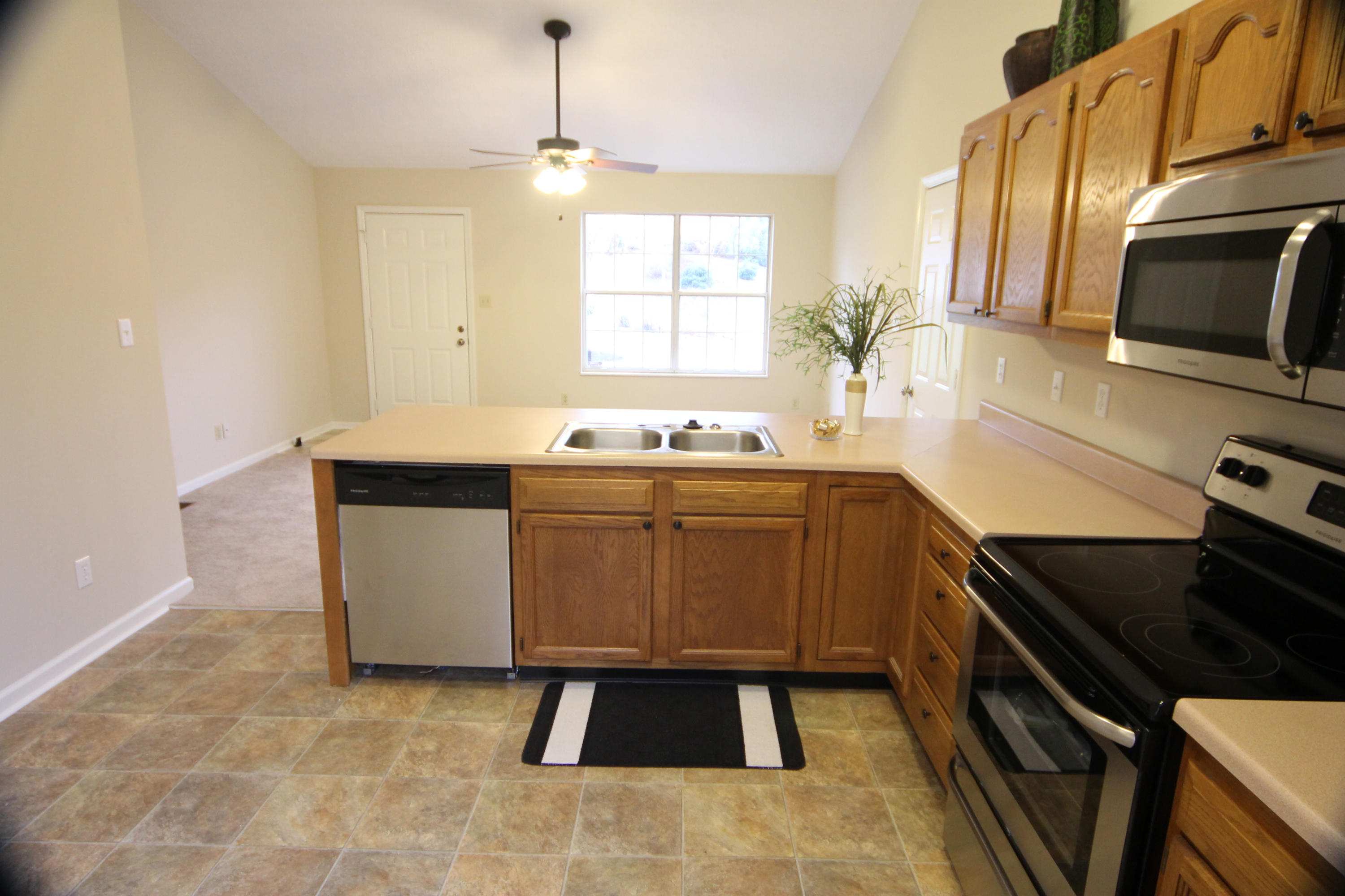 3924 Abercorn Road Knoxville, TN 37921 - Photo 8 of 20 IMG_4885