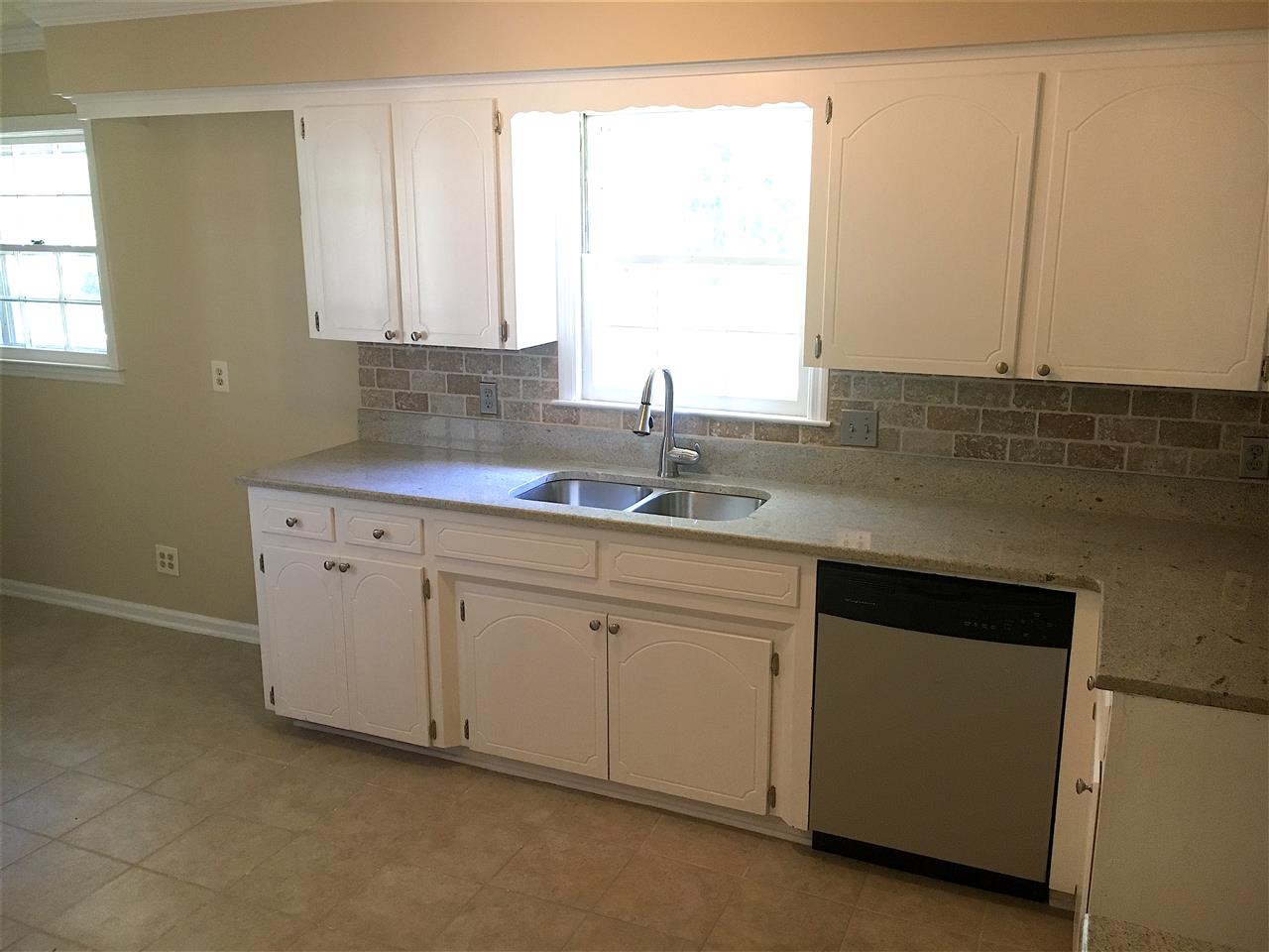 4202 Chaffee Road Spartanburg, SC 29301 - Photo 2 of 17