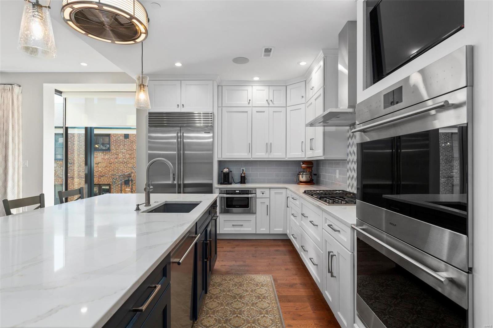 47 Topton Way, Unit 203 Clayton, MO 63105 - Photo 12 of 39