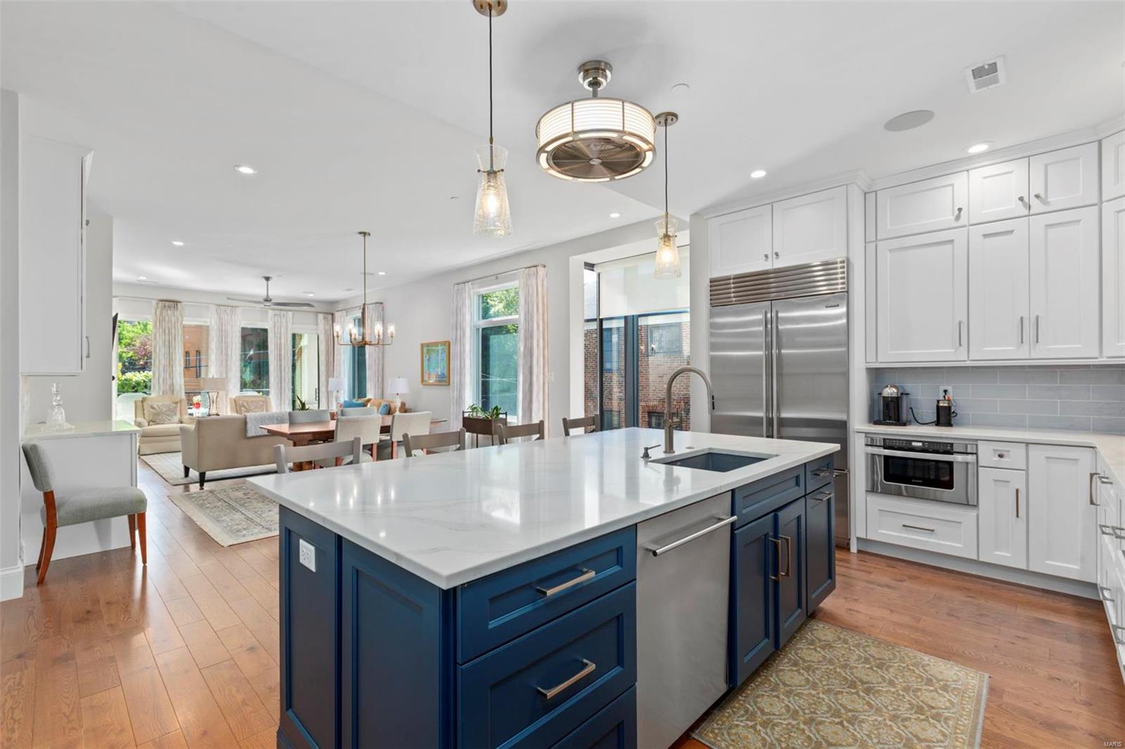 47 Topton Way, Unit 203 Clayton, MO 63105 - Photo 13 of 39