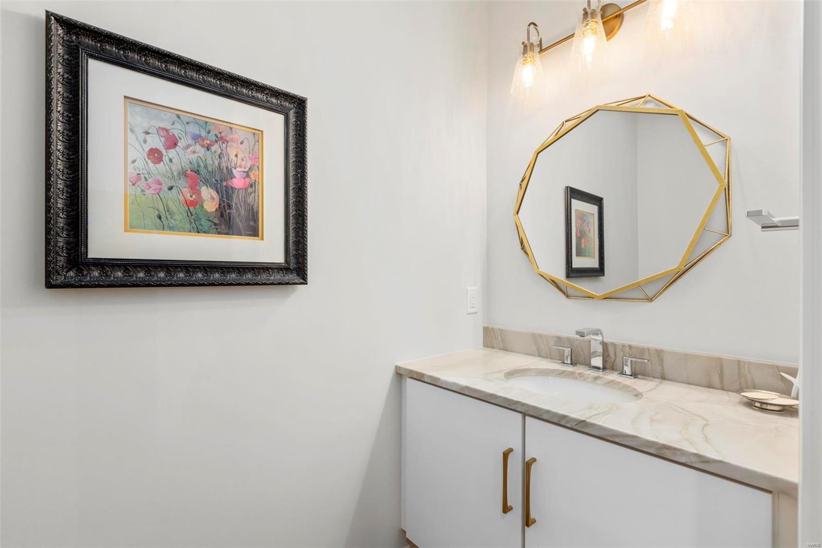 47 Topton Way, Unit 203 Clayton, MO 63105 - Photo 15 of 39