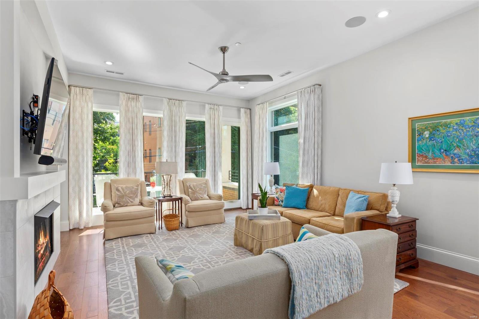 47 Topton Way, Unit 203 Clayton, MO 63105 - Photo 17 of 39