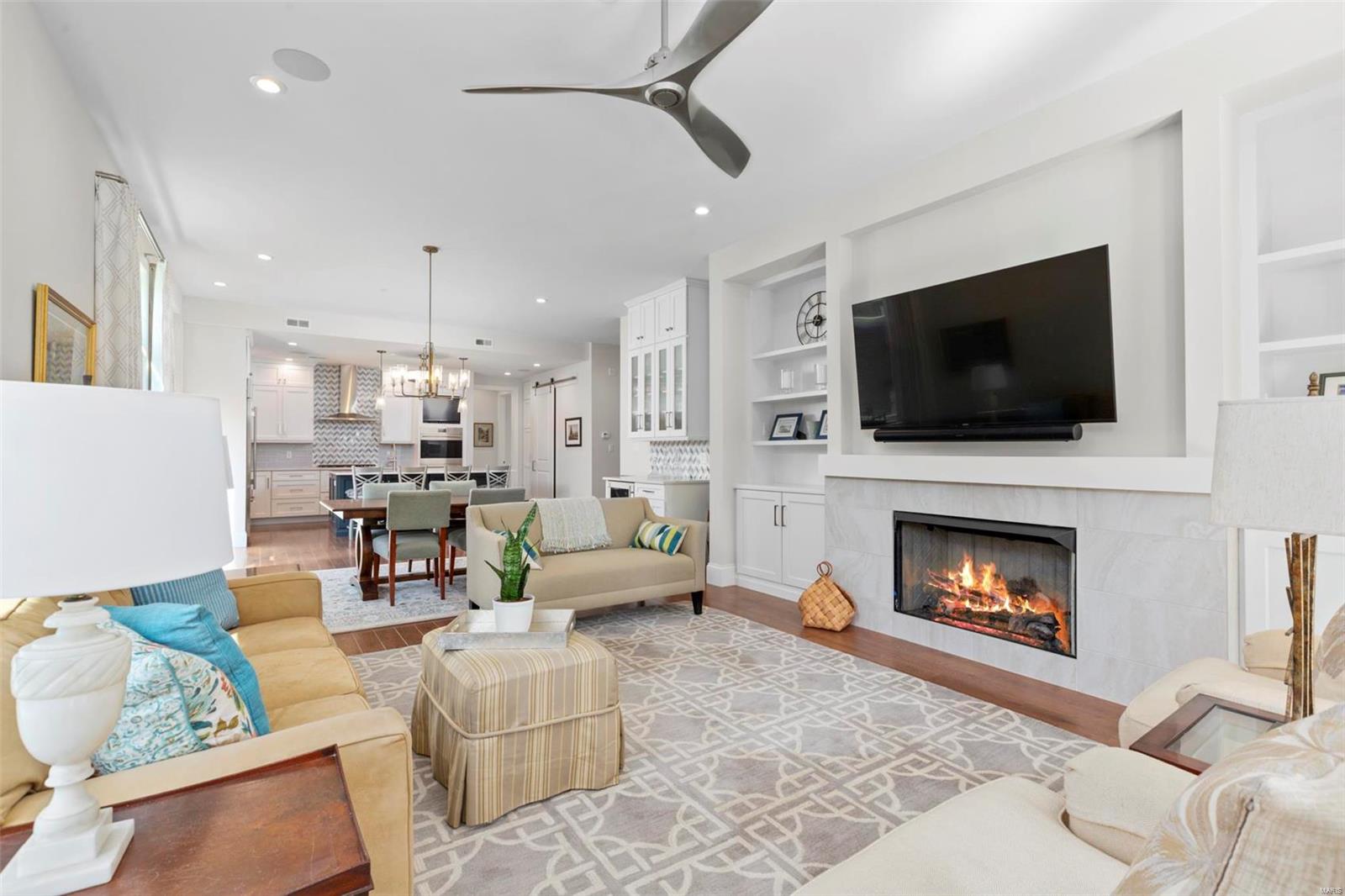 47 Topton Way, Unit 203 Clayton, MO 63105 - Photo 19 of 39