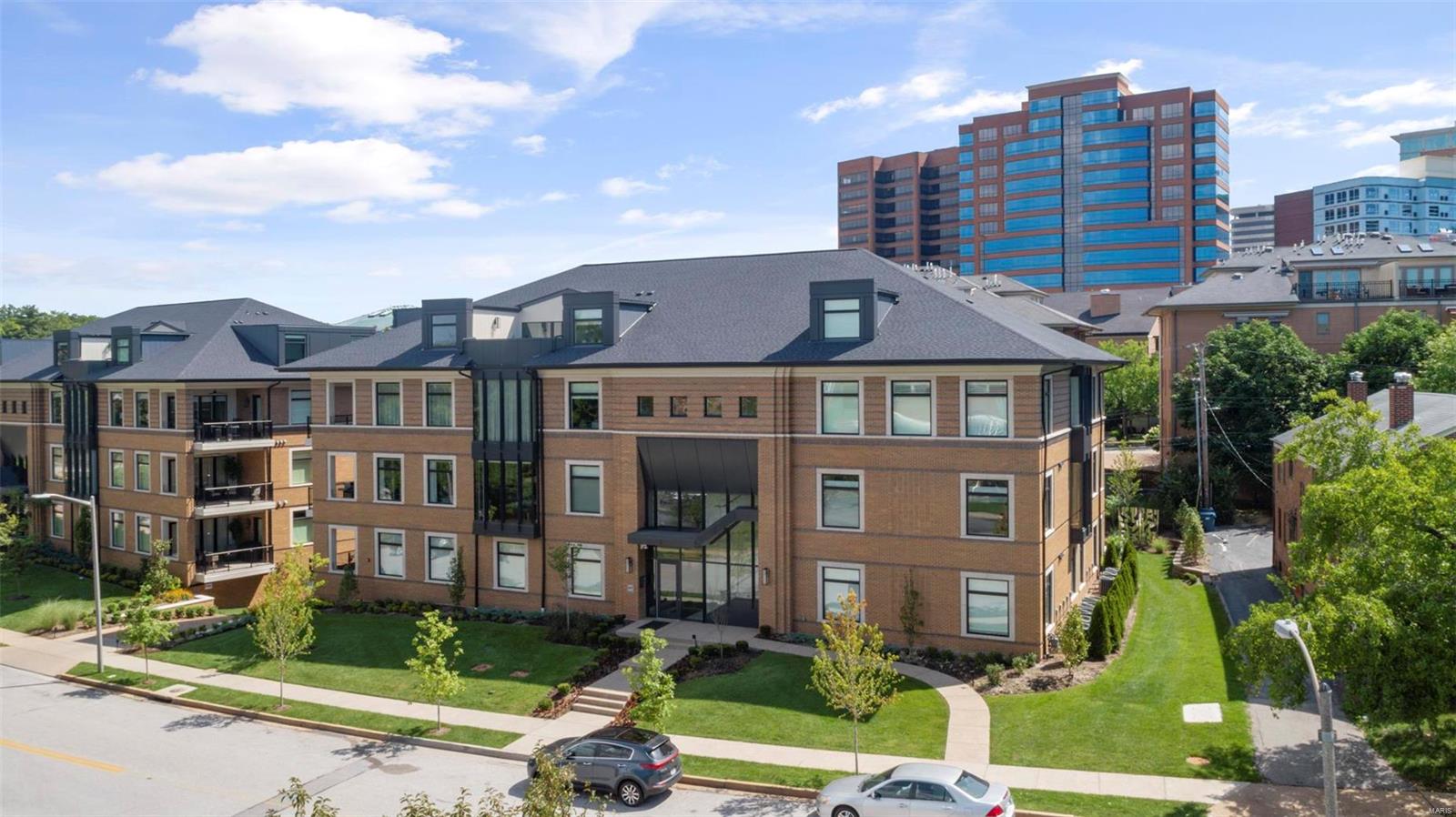 47 Topton Way, Unit 203 Clayton, MO 63105 - Photo 34 of 39