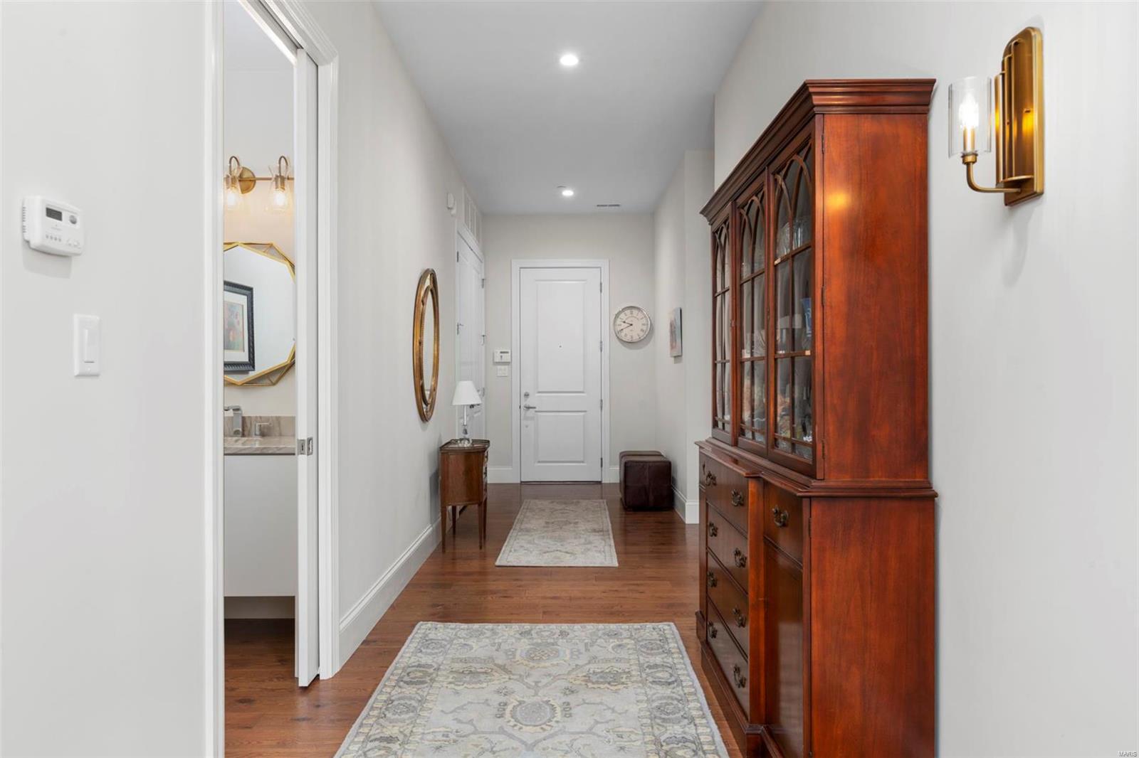 47 Topton Way, Unit 203 Clayton, MO 63105 - Photo 6 of 39