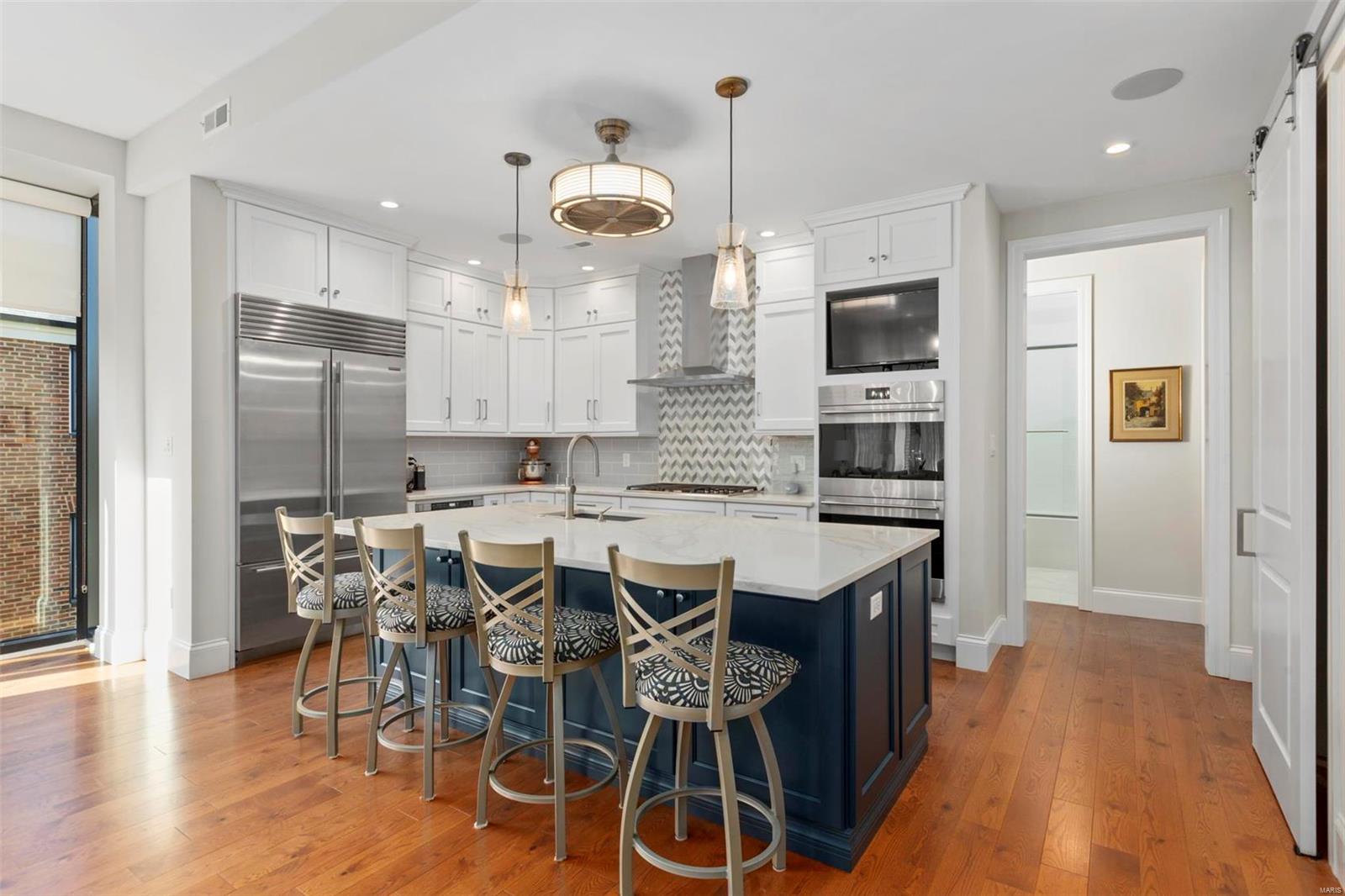 47 Topton Way, Unit 203 Clayton, MO 63105 - Photo 9 of 39