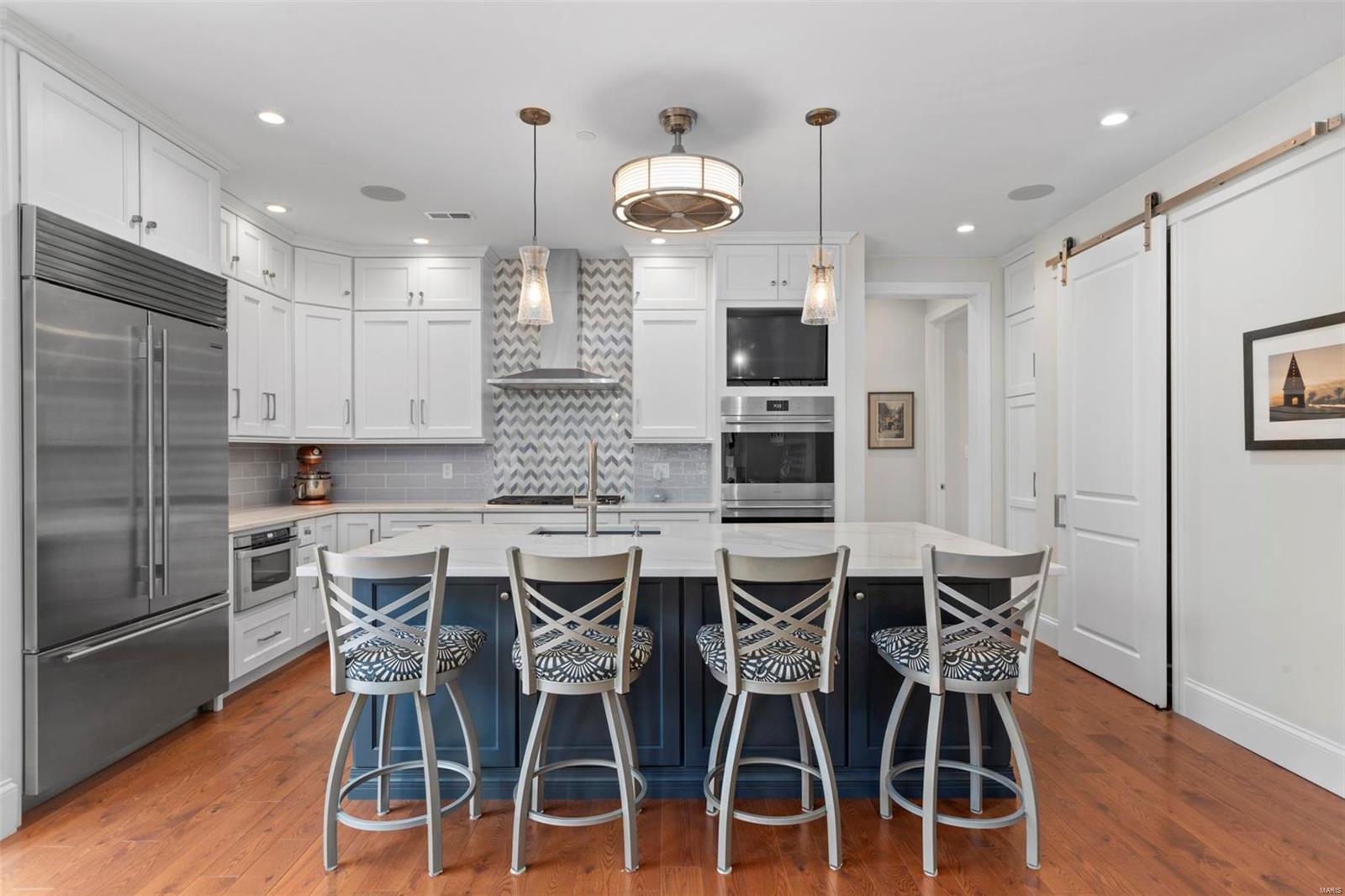 47 Topton Way, Unit 203 Clayton, MO 63105 - Photo 10 of 39