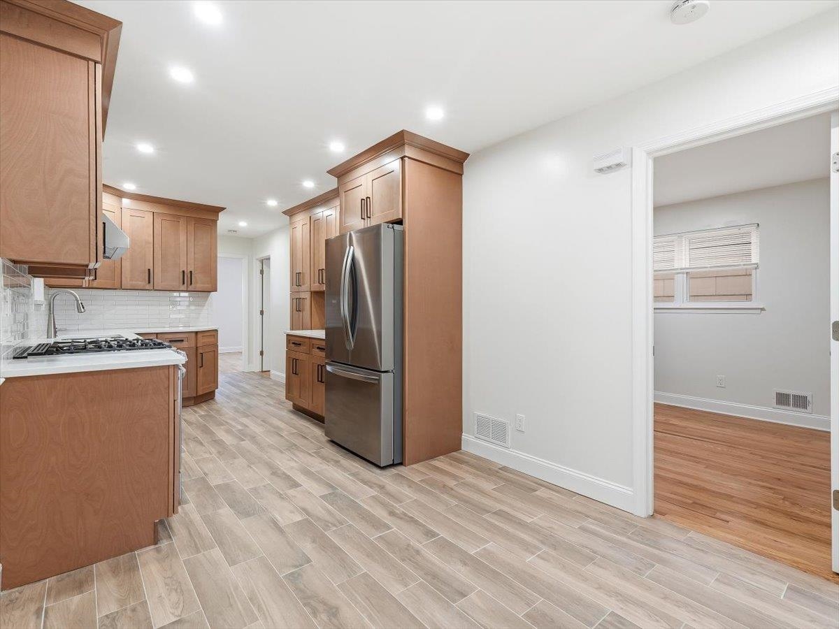 119 Bergen Street, Unit 2 Harrison, NJ 07029 - Photo 7 of 30