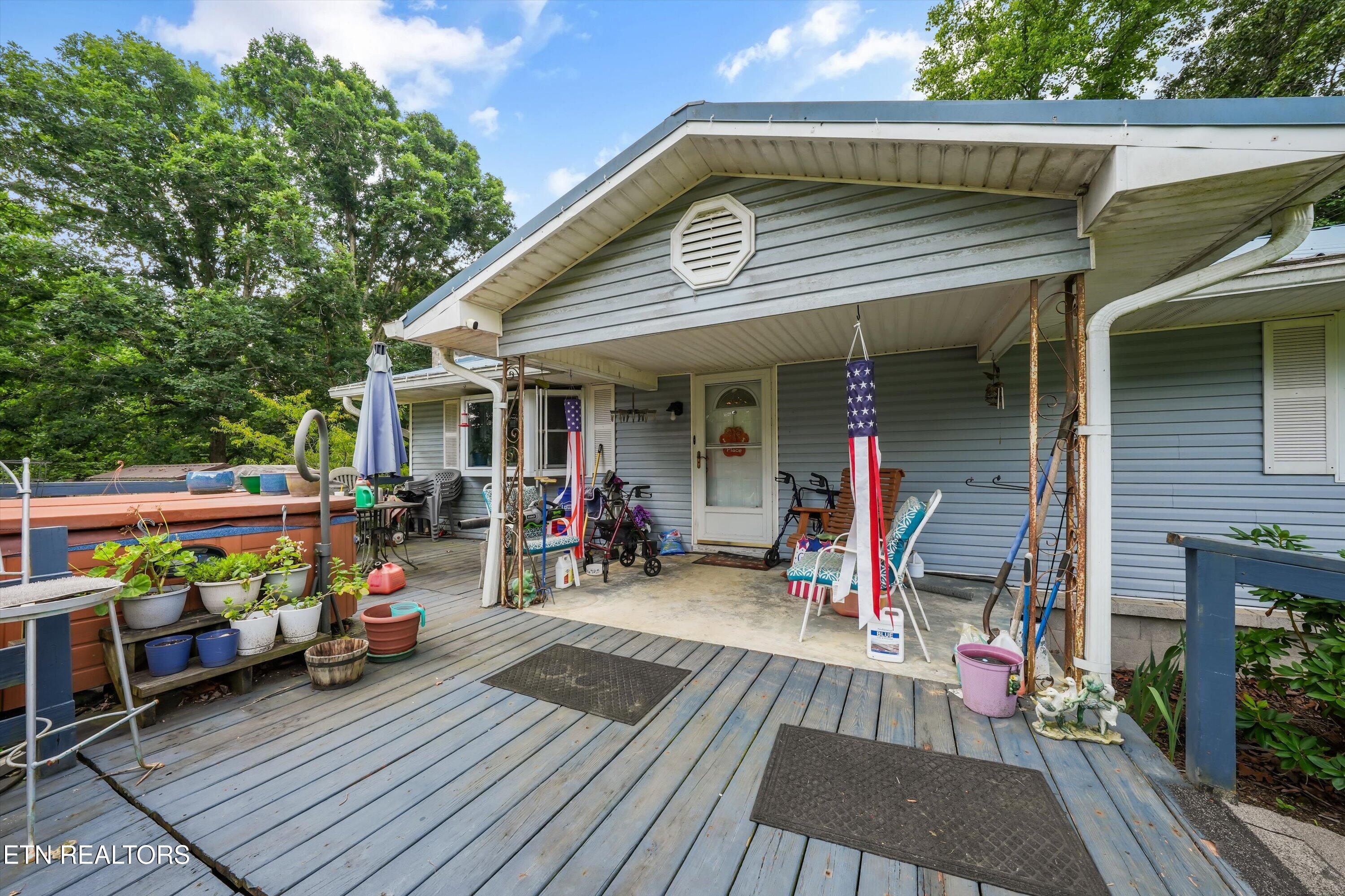 748 Christenson Road Deer Lodge, TN 37726 - Photo 28 of 42 29-748 Christenson Rd 36