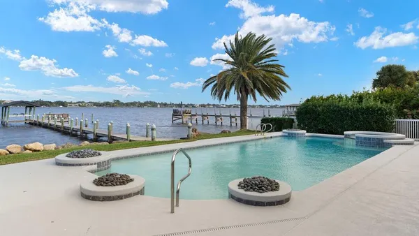 $1,480,000 | 22 Tiffany Circle, Ormond Beach, FL 32174