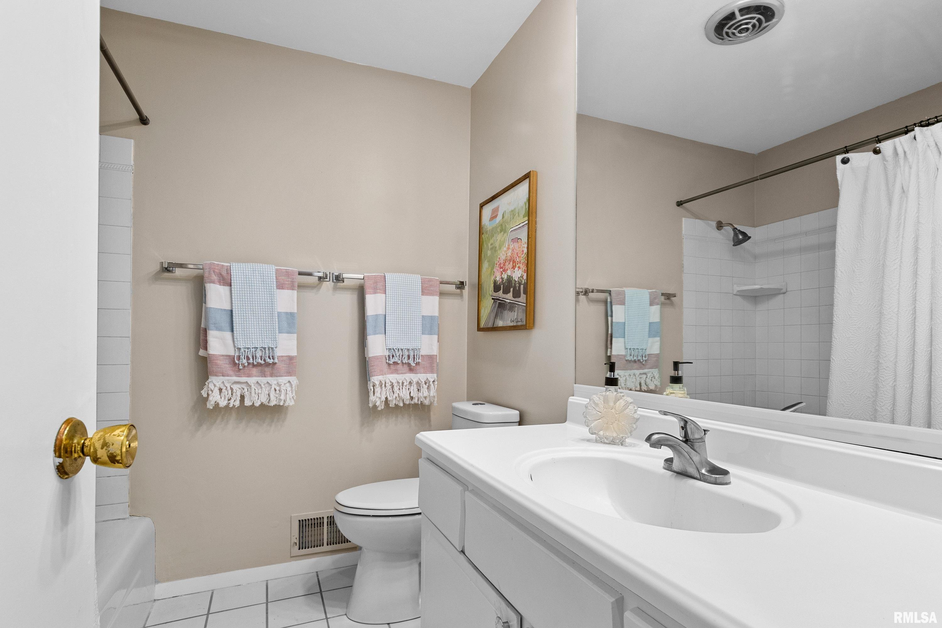 6616 North Greenmont Road Peoria, IL 61614 - Photo 22 of 54