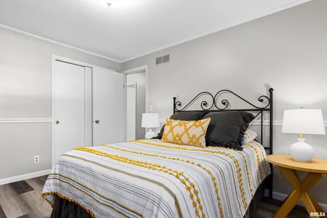 $284,900 | 6616 North Greenmont Road, Peoria, IL 61614