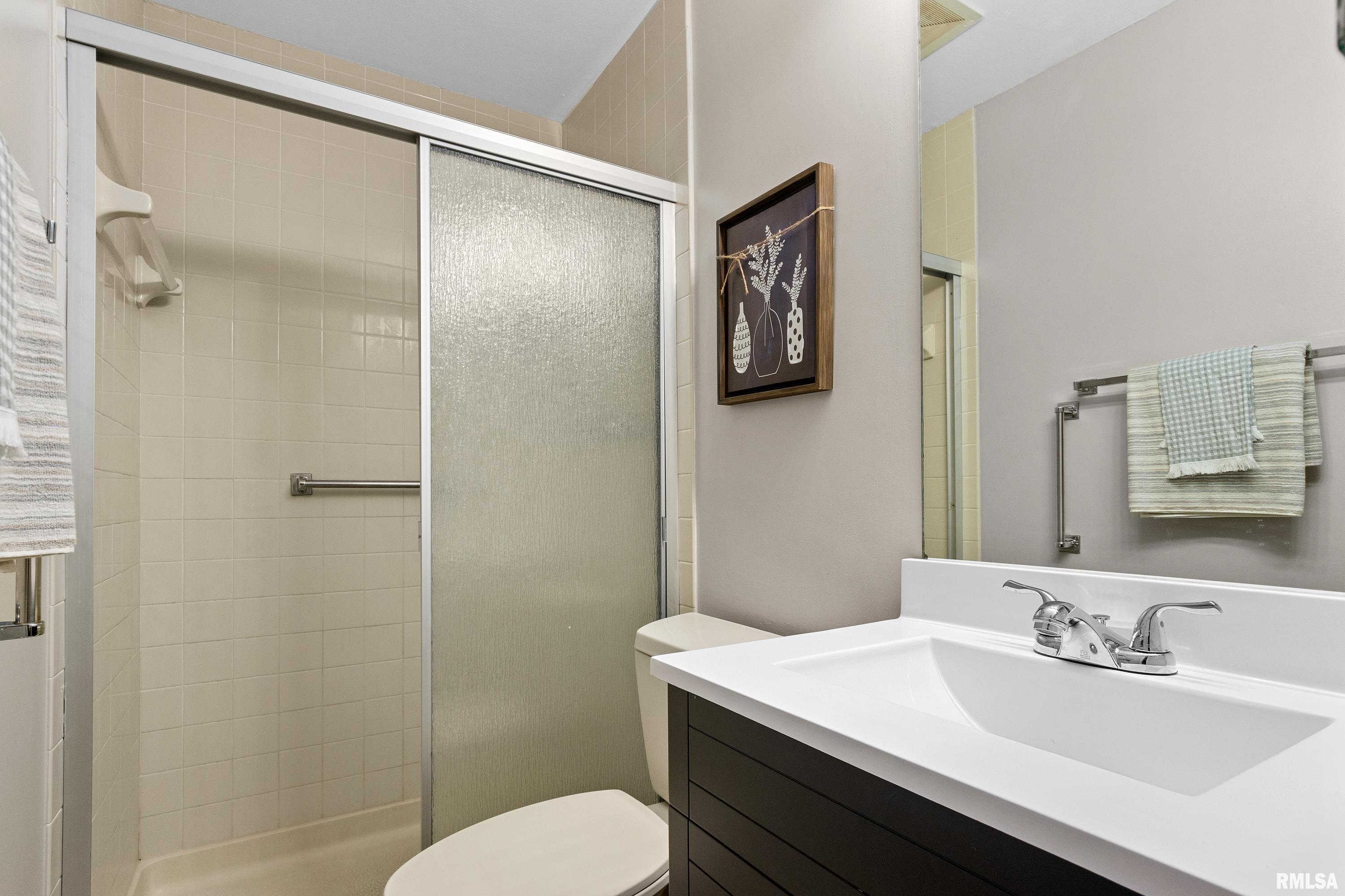 6616 North Greenmont Road Peoria, IL 61614 - Photo 33 of 54