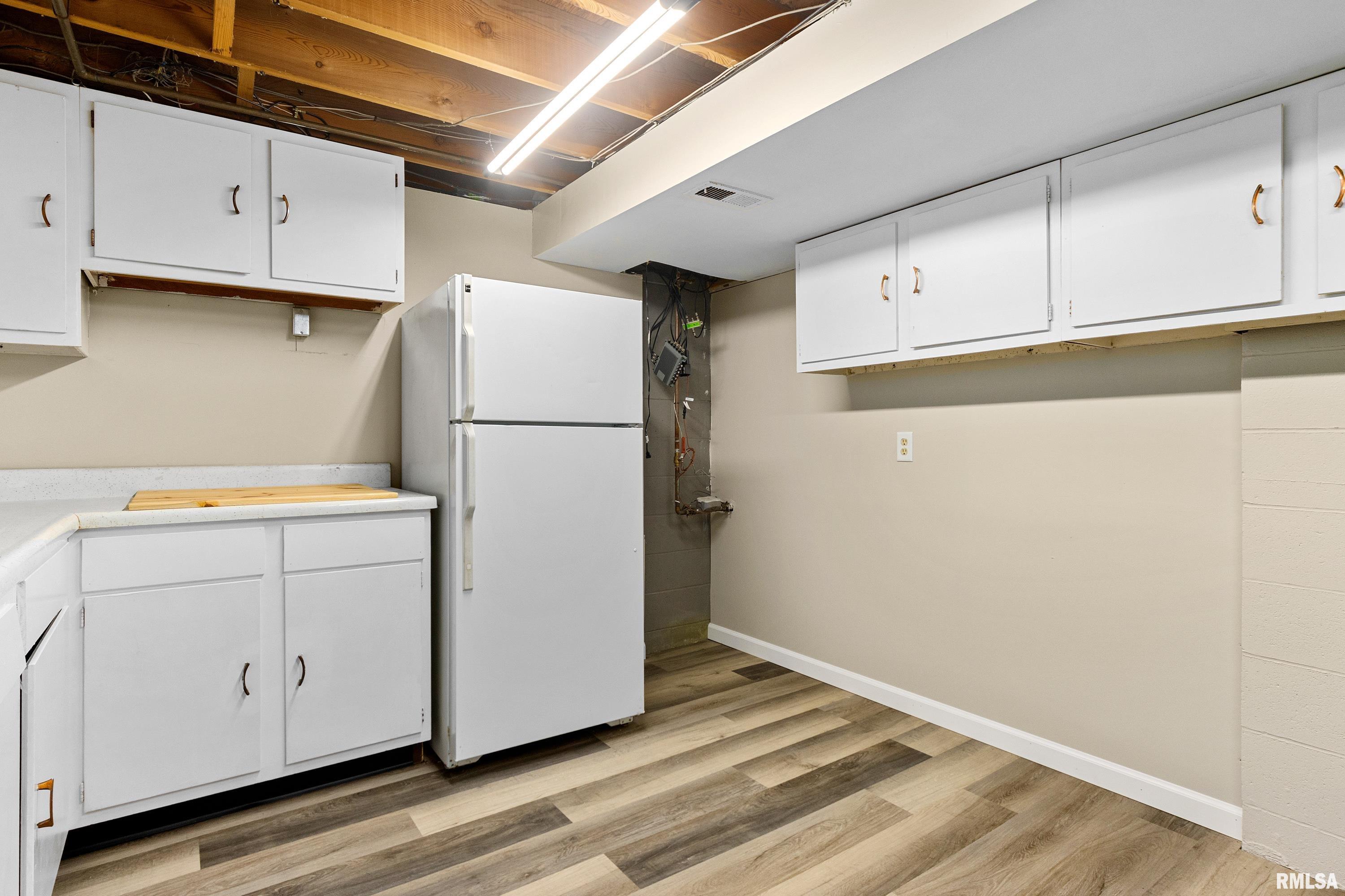 6616 North Greenmont Road Peoria, IL 61614 - Photo 43 of 54