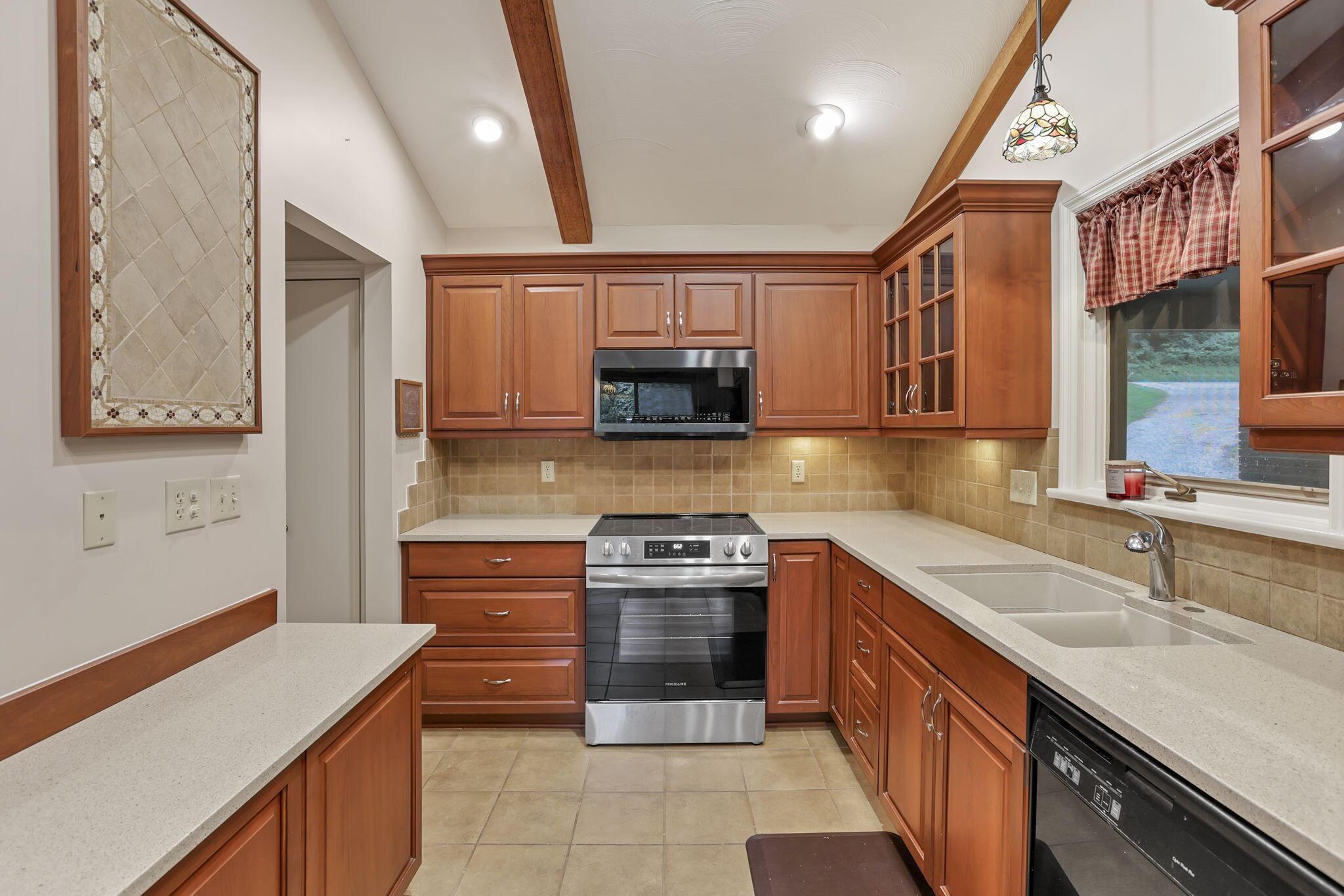 8615 Benson Road Northwest Carroll, OH 43112 - Photo 23 of 68 22-web-or-mls-_S5A2300