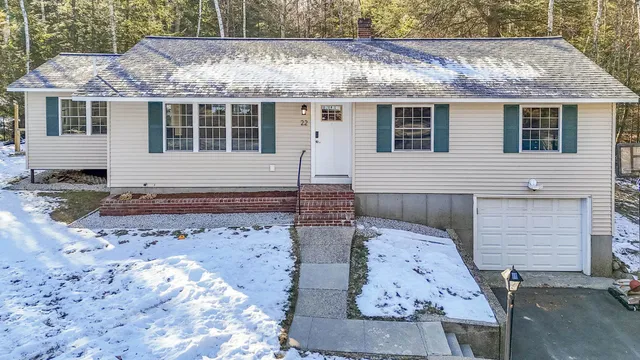 $525,000 | 22 Bow Bog Road, Bow, NH 03304